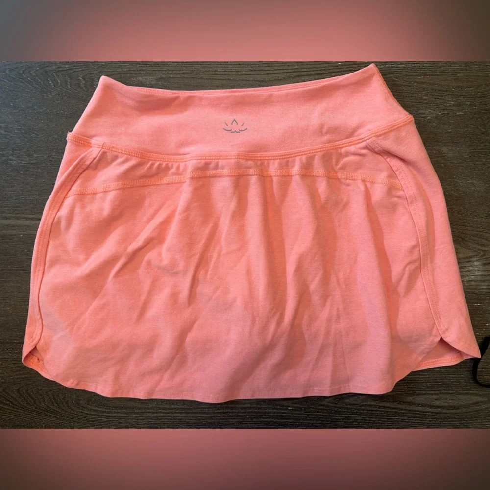 NWOT Beyond Yoga Spacedye Movement Electric Peach Heather Skort Size XS SKU:30 - Picture 10 of 12